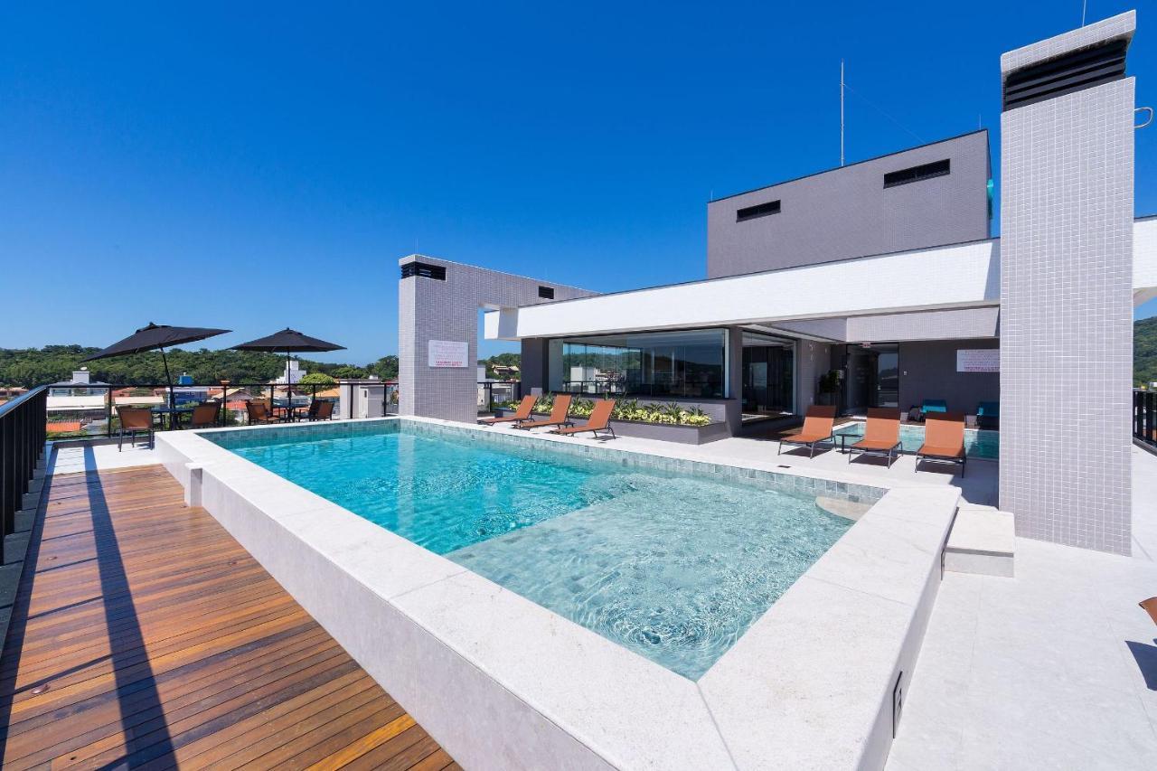 Adra 106 - Apartamento No Centro De Bombinhas - Rooftop Com Piscina E Academia - A Poucos Metros Da Praia - Ngoại thất bức ảnh