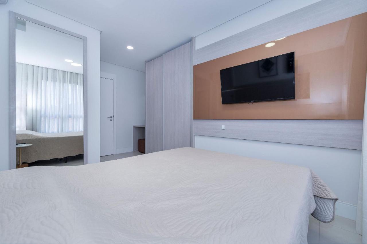 Adra 106 - Apartamento No Centro De Bombinhas - Rooftop Com Piscina E Academia - A Poucos Metros Da Praia - Ngoại thất bức ảnh