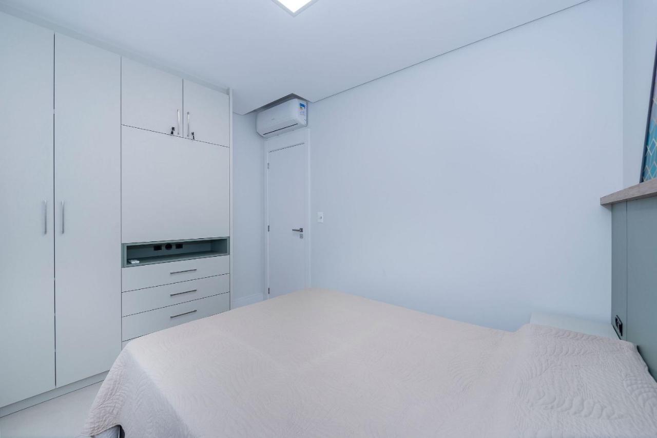 Adra 106 - Apartamento No Centro De Bombinhas - Rooftop Com Piscina E Academia - A Poucos Metros Da Praia - Ngoại thất bức ảnh