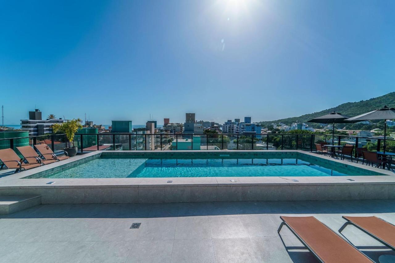 Adra 106 - Apartamento No Centro De Bombinhas - Rooftop Com Piscina E Academia - A Poucos Metros Da Praia - Ngoại thất bức ảnh