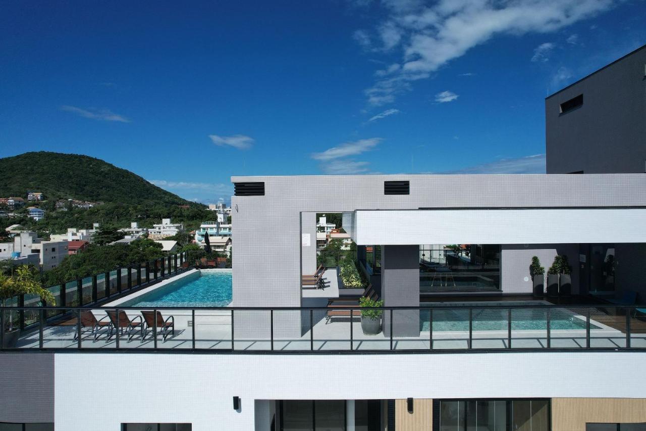 Adra 106 - Apartamento No Centro De Bombinhas - Rooftop Com Piscina E Academia - A Poucos Metros Da Praia - Ngoại thất bức ảnh