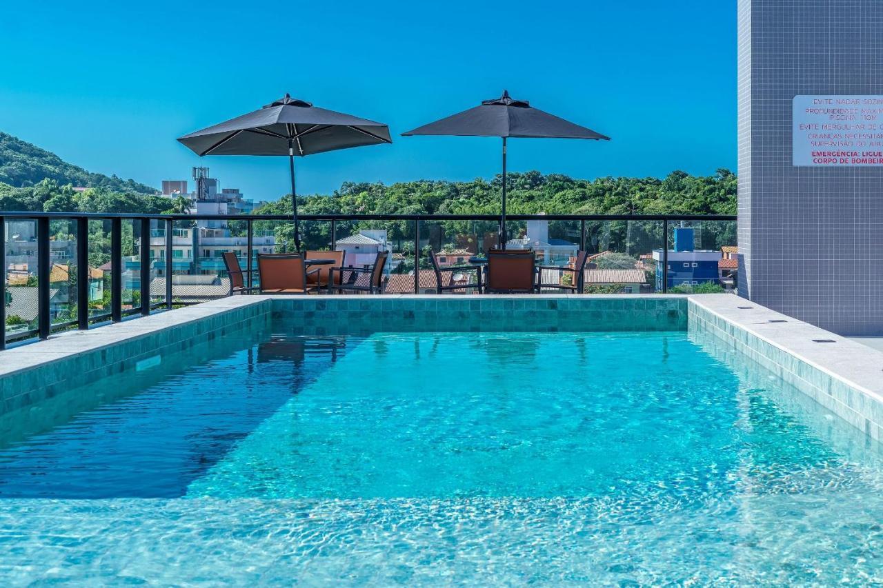 Adra 106 - Apartamento No Centro De Bombinhas - Rooftop Com Piscina E Academia - A Poucos Metros Da Praia - Ngoại thất bức ảnh