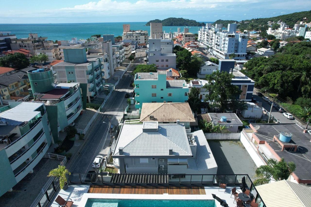 Adra 106 - Apartamento No Centro De Bombinhas - Rooftop Com Piscina E Academia - A Poucos Metros Da Praia - Ngoại thất bức ảnh