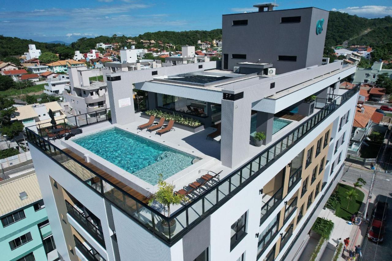 Adra 106 - Apartamento No Centro De Bombinhas - Rooftop Com Piscina E Academia - A Poucos Metros Da Praia - Ngoại thất bức ảnh